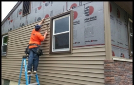 Photo: How to Choose Between Vinyl and Wood Siding