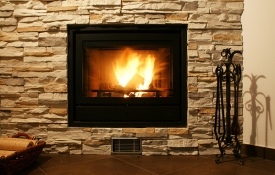 Photo: How to Choose Between Gas and Wood Burning Fireplaces
