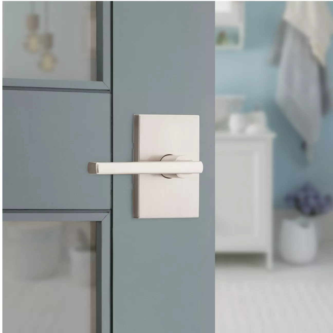 Privacy and bath door handle.