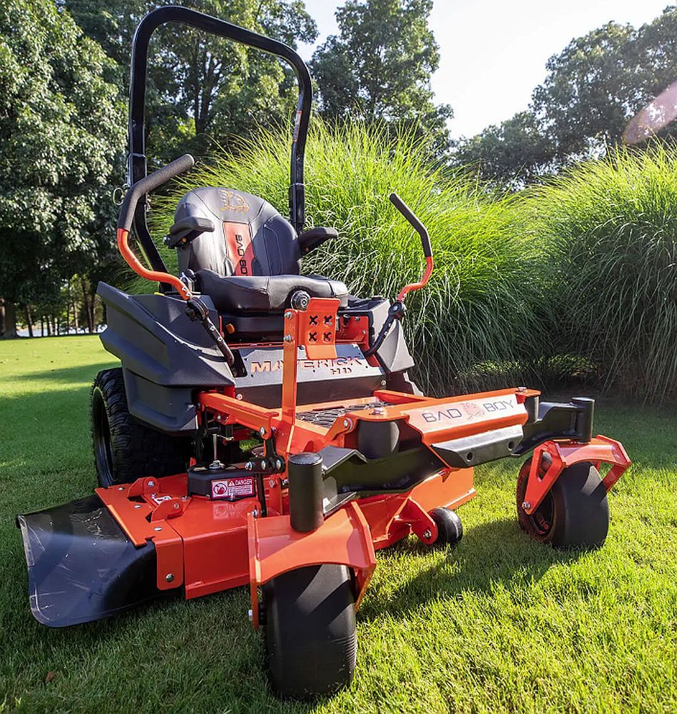 BAD BOY MOWERS BMH54GXV70 54-Inch Maverick HD Zero-Turn Mower With 27 ...