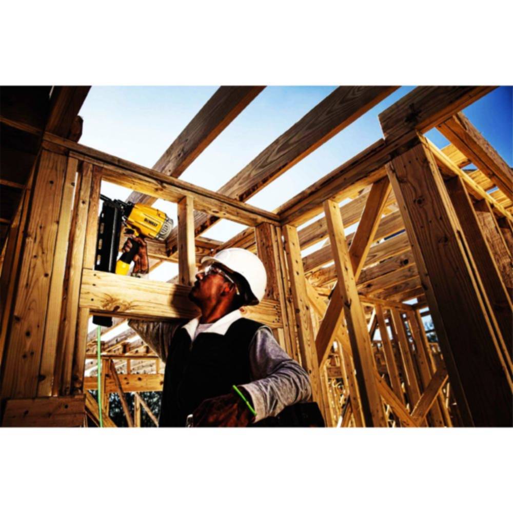 DeWALT® DWF83PL Pneumatic 21Degree Framing Nailer For Plastic Collated