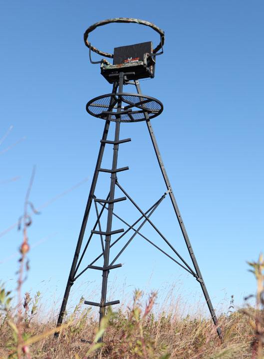 Big Game Tree Stands Cr9000 13 Foot Apex Deluxe Tripod With Swivel