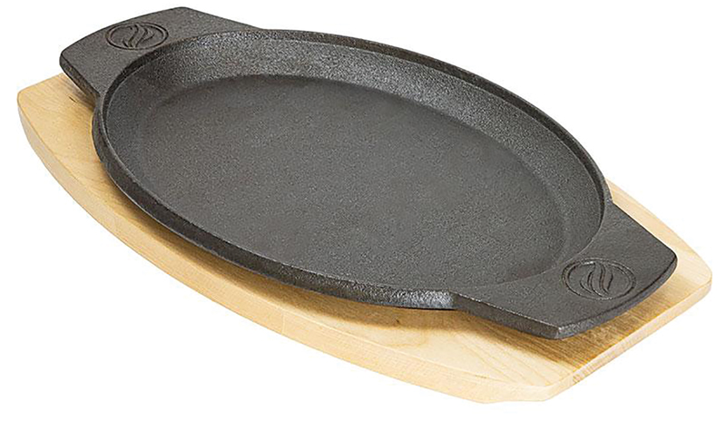 BLACKSTONE 5131 Cast Iron Oval Serving Platter With Wood Base at