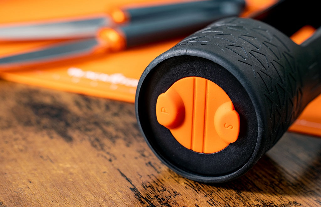 BLACKSTONE 5433 Adventure Ready Stow & Go Silicone Knife Set at Sutherlands