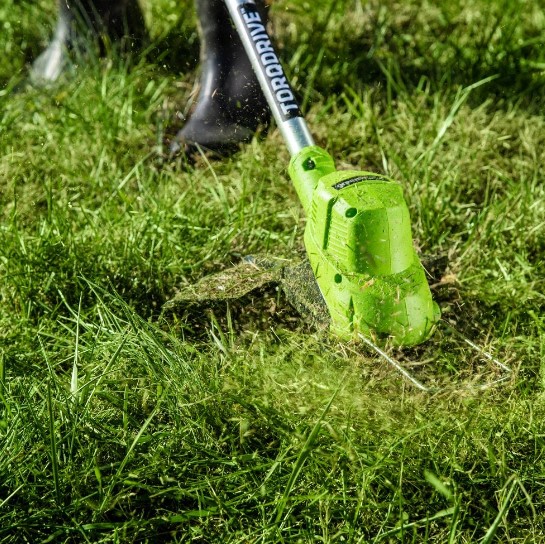 Greenworks 2127302 15Inch String Trimmer Front Mount With 2.5Ah