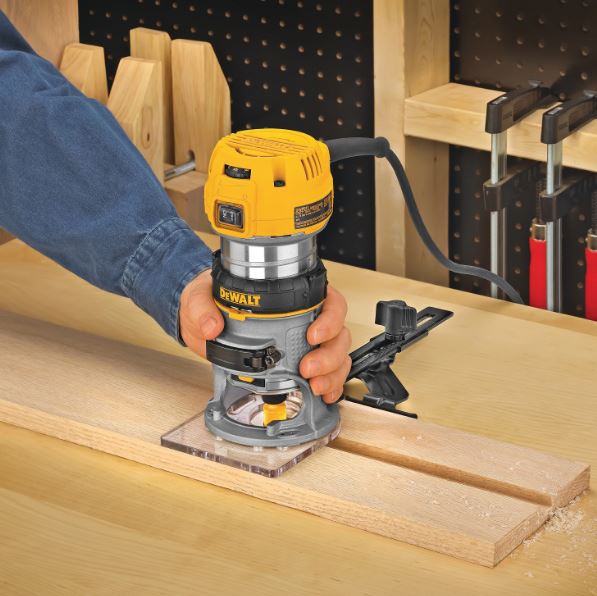 DeWALT® DWP611 1-1/4 Hp Max Torque Variable Speed Compact Router With ...