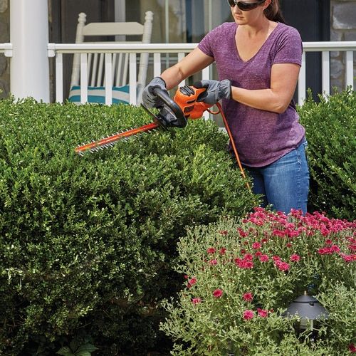 BLACK+DECKER BEHT200 18 CORDED HEDGE TRIMMER