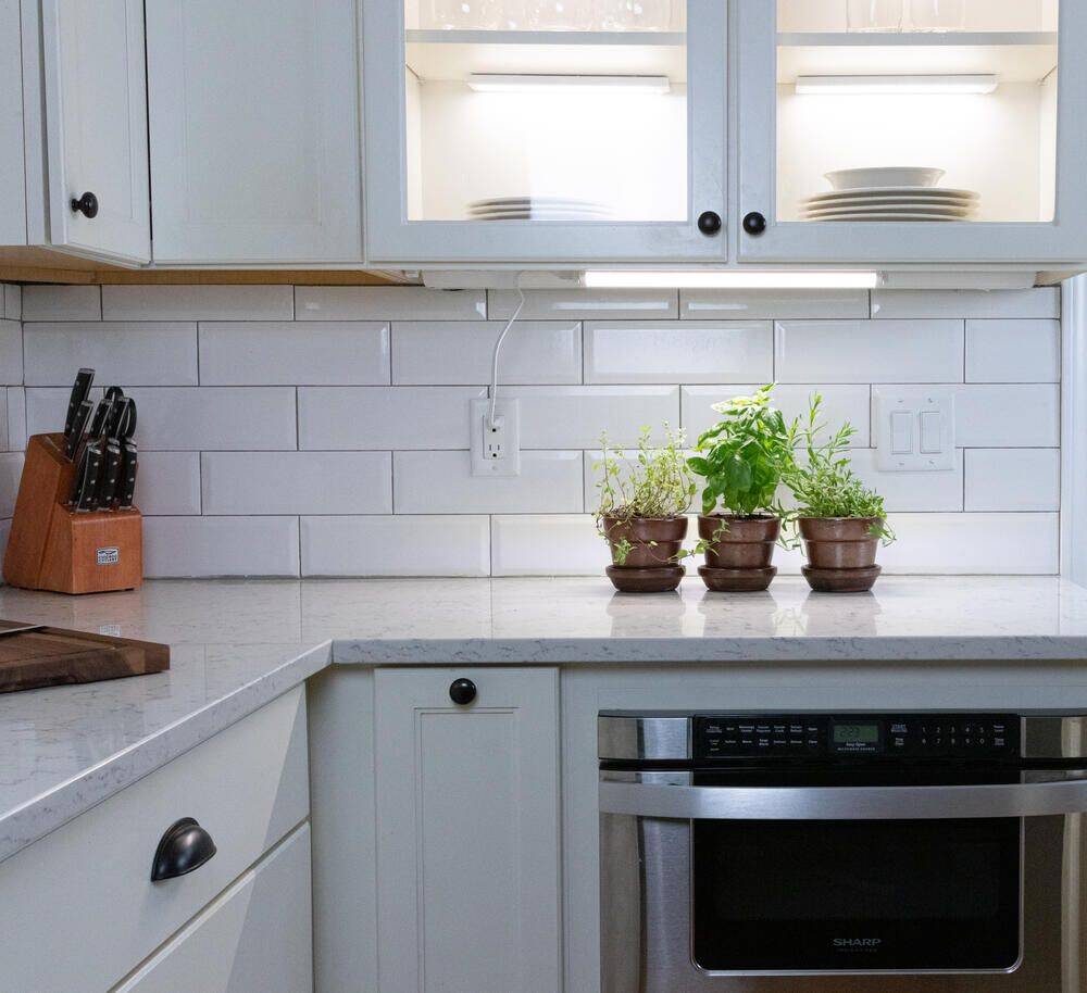 Westek GROWCCTL12L 12Inch 400Lumen White LED Pivoting