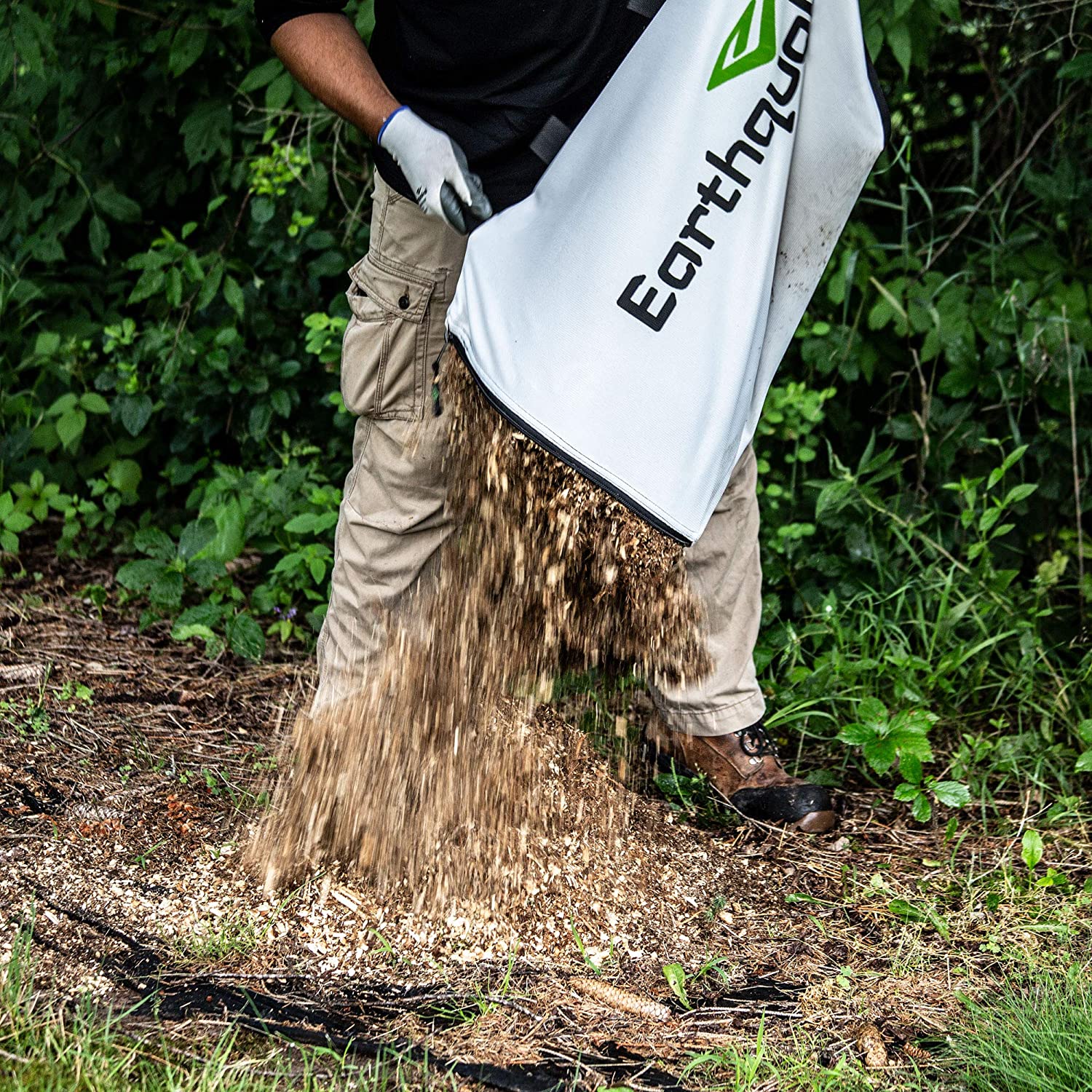 Earthquake® 33968 Viper, 212 CC, K32 Chipper Shredder at